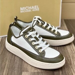 Michael Kors Shea Lace up Sneakers
Olive color